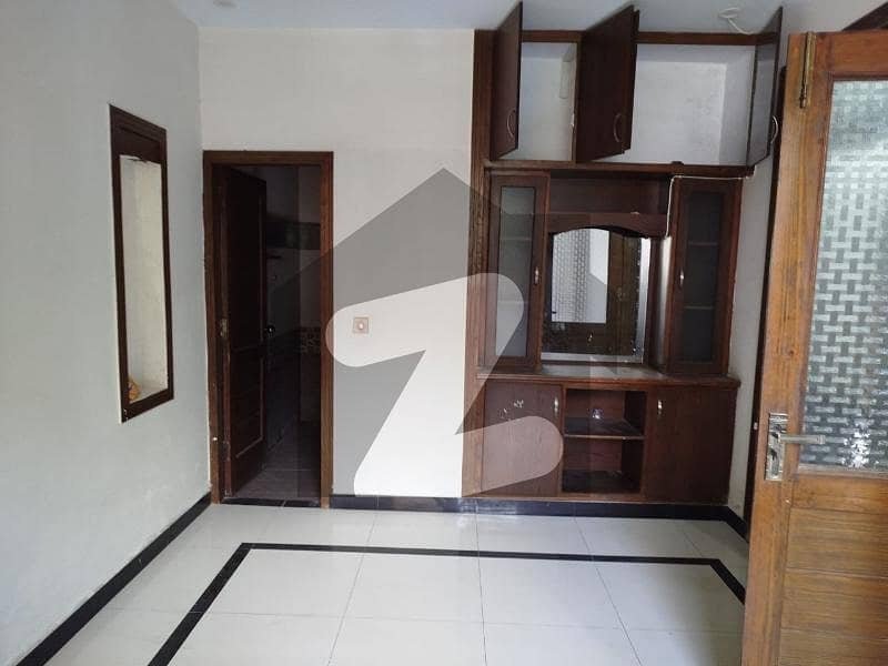 4 Marla ground floor available with all basic necessities 4 Marla ground floor available with all basic necessities