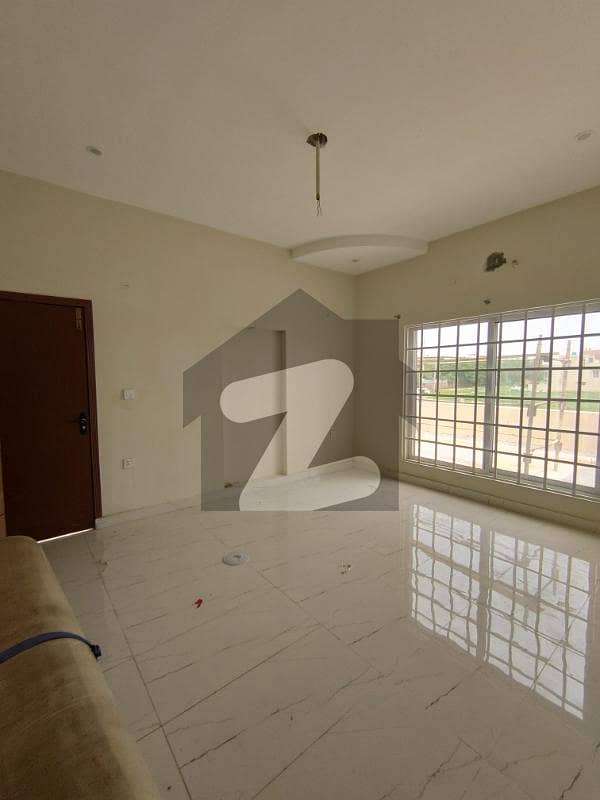 First Floor With 3 BED First Floor With 3 BED