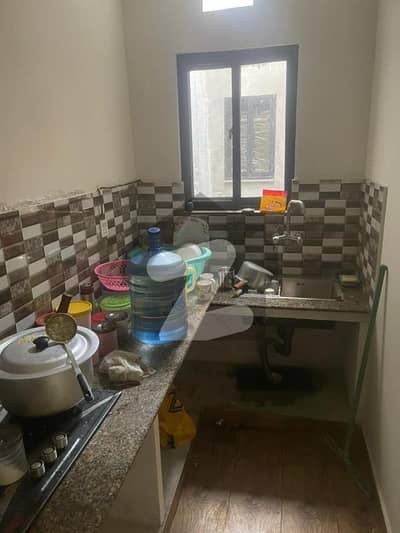 3 marla flat in vinus housing