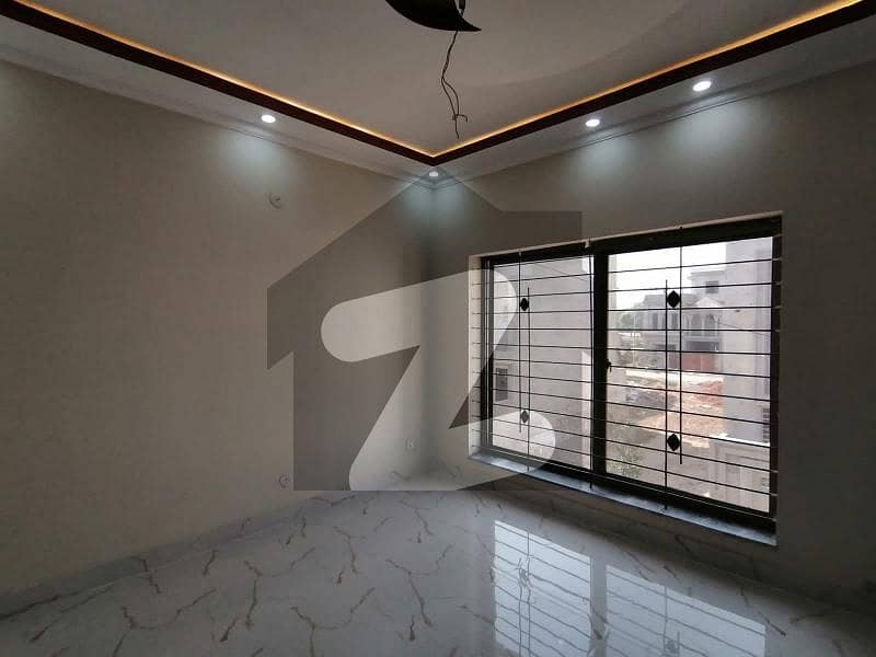 House For Grabs In 2 Marla Ichhra