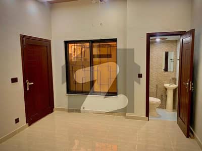 5 Marla house available for Rent in Nasheman iqbal phase 2
