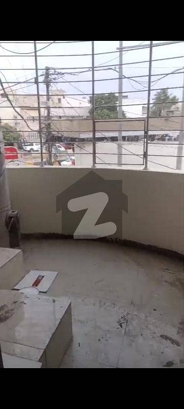 3 bed lounge flat available for rent