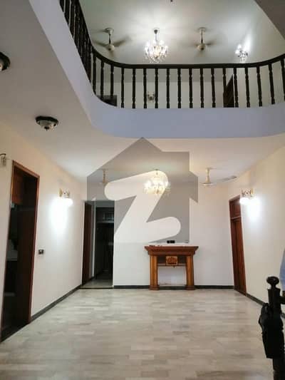 LIKE NEW1 KANAL HOUSE AVAILABLE FOR FAMILY