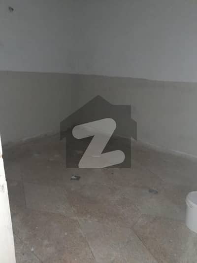 نارتھ کراچی - سیکٹر 5 - سی/1 نارتھ کراچی ۔ سیکٹر 5 ۔ سی,نارتھ کراچی,کراچی میں 5 کمروں کا 3 مرلہ مکان 38.0 ہزار میں کرایہ پر دستیاب ہے۔