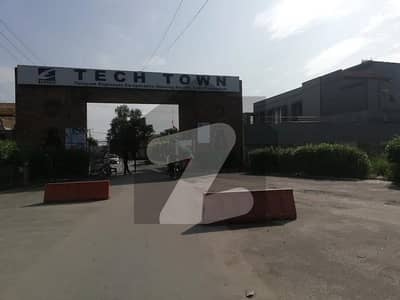 ستیانہ روڈ فیصل آباد میں 5 مرلہ رہائشی پلاٹ 24.0 لاکھ میں برائے فروخت۔