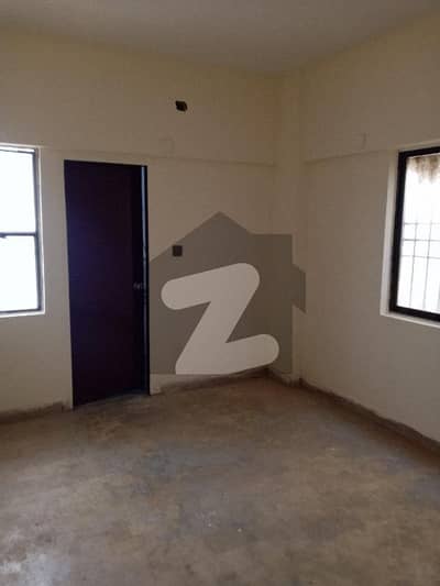North Karachi Sector 5K, Saima Blessing, 3 bed D,D Flat 2nd Floor, Road Face, For Sale.