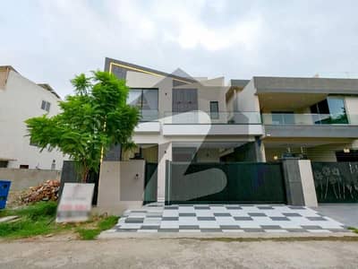 10 Marla Brand New House for Sale