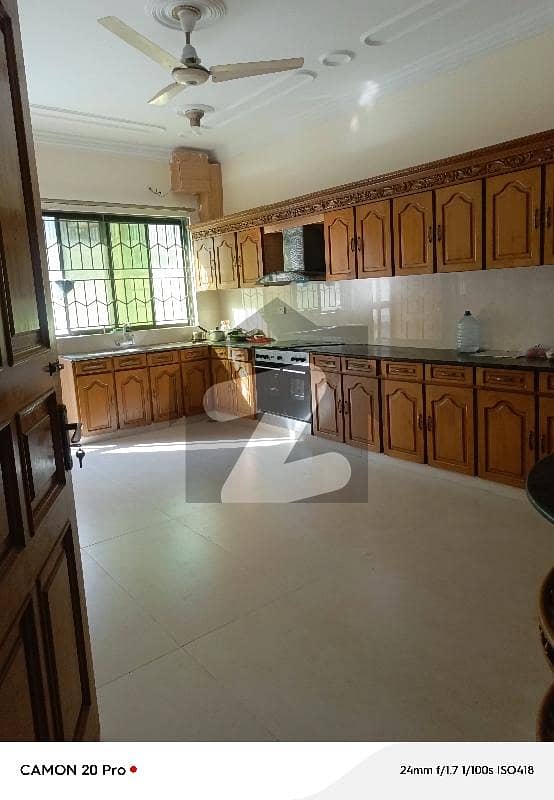 F-11 Ground Portion For Rent F-11 Ground Portion For Rent