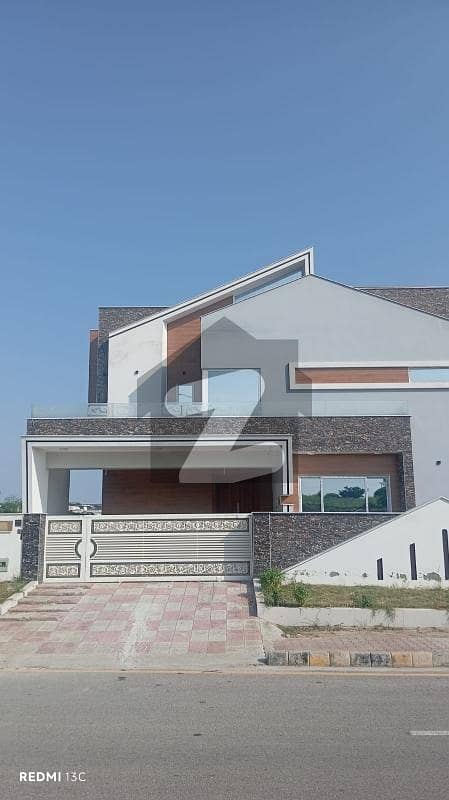 ایم پی سی ایچ ایس ۔ ملٹی گارڈنز بی ۔ 17,اسلام آباد میں 9 کمروں کا 1 کنال مکان 3.0 لاکھ میں کرایہ پر دستیاب ہے۔