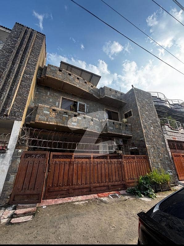 ایچ ۔ 13 اسلام آباد میں 4 کمروں کا 7 مرلہ مکان 1.95 کروڑ میں برائے فروخت۔ ایچ ۔ 13 اسلام آباد میں 4 کمروں کا 7 مرلہ مکان 1.95 کروڑ میں برائے فروخت۔