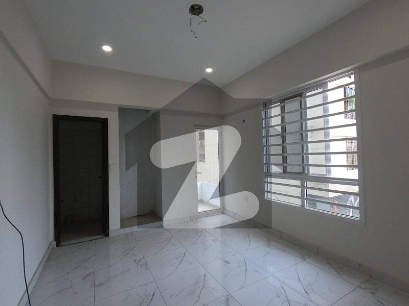 Prime Location 1433 Square Feet Flat Is Available For sale
