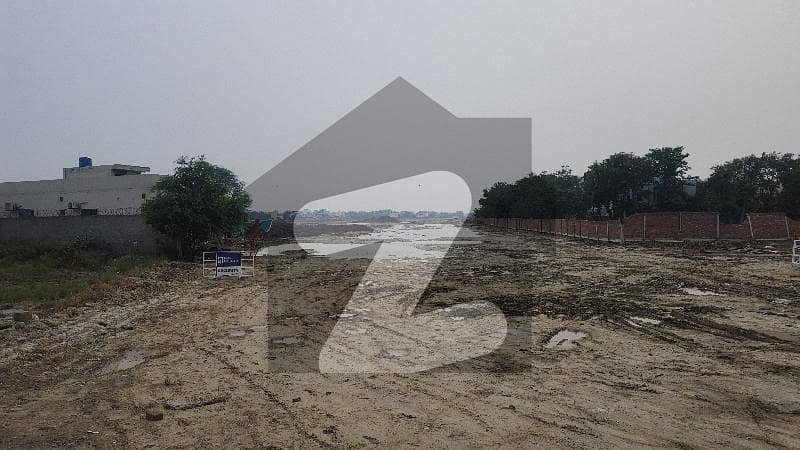 10 Marla Plot For Sale