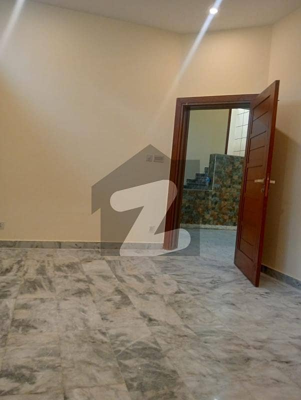ای ۔ 11/3 ای ۔ 11,اسلام آباد میں 3 کمروں کا 1 کنال زیریں پورشن 1.2 لاکھ میں کرایہ پر دستیاب ہے۔ ای ۔ 11/3 ای ۔ 11,اسلام آباد میں 3 کمروں کا 1 کنال زیریں پورشن 1.2 لاکھ میں کرایہ پر دستیاب ہے۔