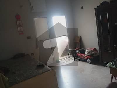 الغفار ناگوری سٹی شاہ فیصل ٹاؤن,کراچی میں 2 کمروں کا 2 مرلہ بالائی پورشن 42.0 لاکھ میں برائے فروخت۔