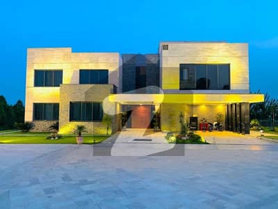 2 Kanal Golf Facing Villa Available On Installment Plan