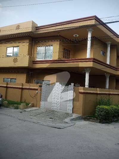 5 Marla Double Unit Corner House For Sale In New Lalazar Prime Location