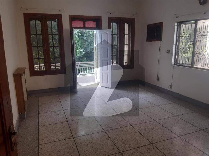 آئی ۔ 8/4 آئی ۔ 8,اسلام آباد میں 3 کمروں کا 11 مرلہ بالائی پورشن 1.2 لاکھ میں کرایہ پر دستیاب ہے۔ آئی ۔ 8/4 آئی ۔ 8,اسلام آباد میں 3 کمروں کا 11 مرلہ بالائی پورشن 1.2 لاکھ میں کرایہ پر دستیاب ہے۔