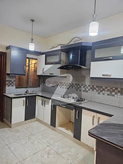 3 Bed DD Flat At Prime Location in Dhoraji Near Jamil's Fast Food