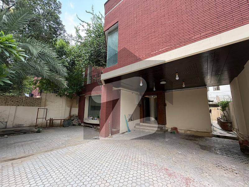 12 Marla Building for Rent in Gulbeg Lahore 12 Marla Building for Rent in Gulbeg Lahore