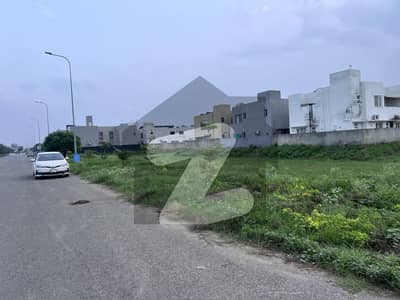 ڈی ایچ اے فیز 6 - بلاک ای فیز 6,ڈیفنس (ڈی ایچ اے),لاہور میں 10 مرلہ رہائشی پلاٹ 1.98 کروڑ میں برائے فروخت۔