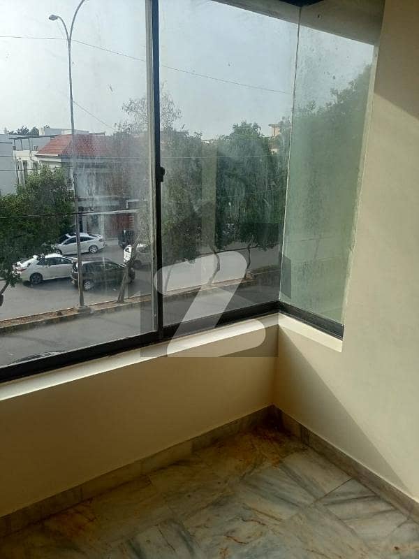 FLAT FOR RENT FLAT FOR RENT