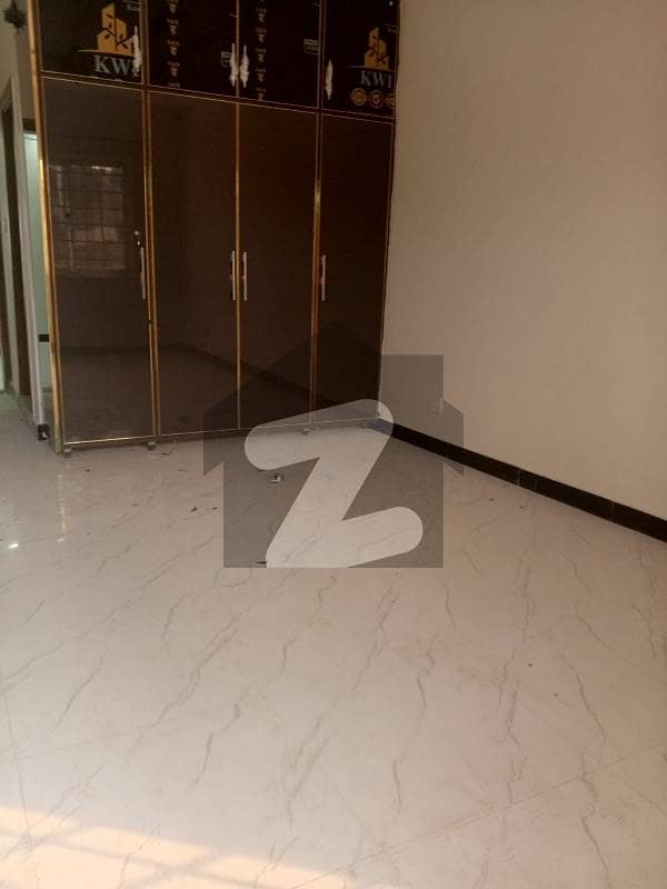 G7 Room Available For Rent Single Male G7 Room Available For Rent Single Male