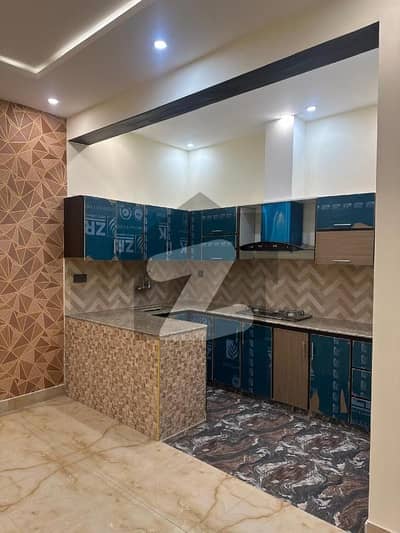 AA Block 5 Marla Upper Portion Available For Rent
