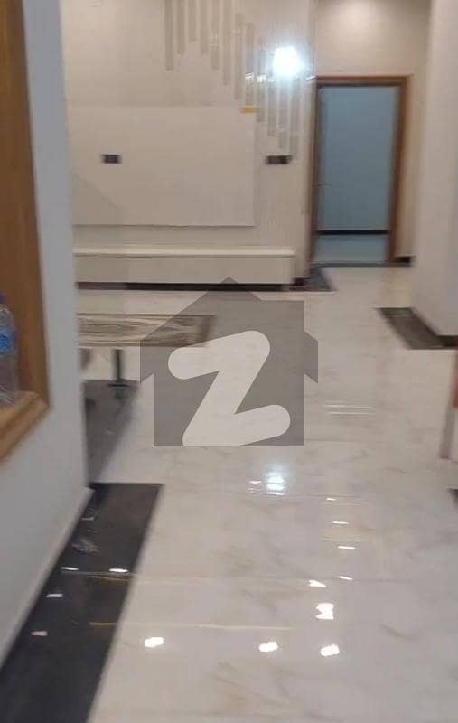 سمندری روڈ فیصل آباد میں 7 مرلہ مکان 3.8 کروڑ میں برائے فروخت۔ سمندری روڈ فیصل آباد میں 7 مرلہ مکان 3.8 کروڑ میں برائے فروخت۔