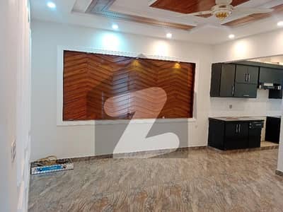 10 Marla Spacious Upper Portion Available In G-15 For Rent
