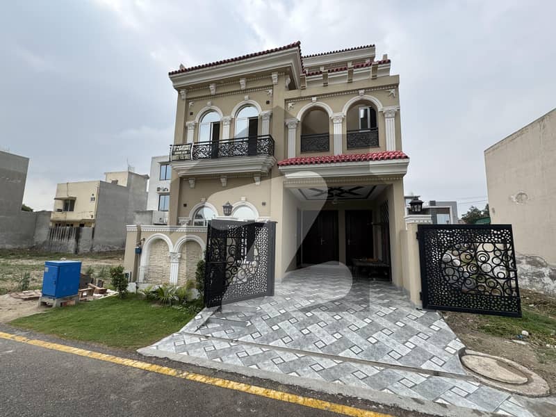 پام سٹی ۔ بلاک سی پام سٹی,فیروزپور روڈ,لاہور میں 3 کمروں کا 5 مرلہ مکان 1.95 کروڑ میں برائے فروخت۔ پام سٹی ۔ بلاک سی پام سٹی,فیروزپور روڈ,لاہور میں 3 کمروں کا 5 مرلہ مکان 1.95 کروڑ میں برائے فروخت۔