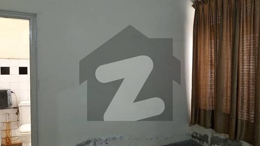 Prime Location 5 Marla Lower Portion Is Available In Affordable Price In Madina Town