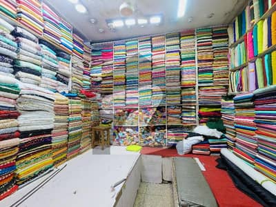 یتیم خانہ چوک ملتان روڈ,لاہور میں 1 مرلہ دکان 8.5 کروڑ میں برائے فروخت۔