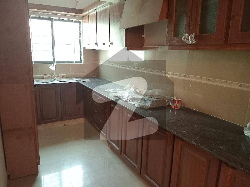 UPPER PORTION FOR RENT UPPER PORTION FOR RENT