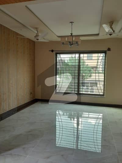 Beautiful 1 Kanal House For Sale! ( Owner Made )