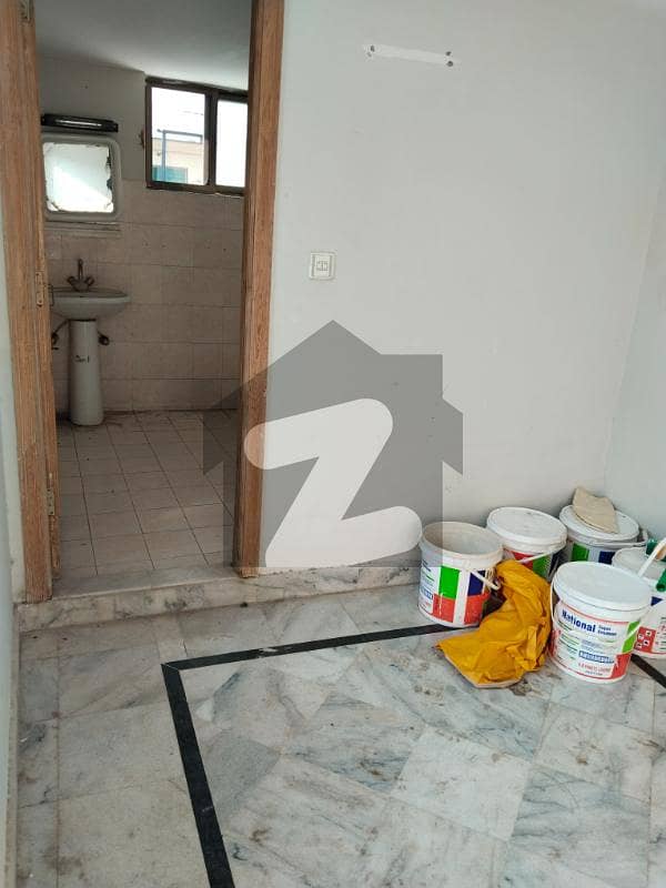 E-11 Portion Upper 2 Bed With Servant