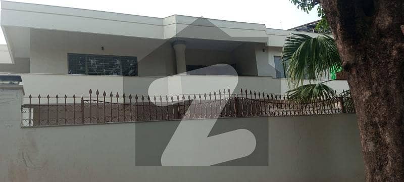 F10 60/100 sqyd House for sale F10 60/100 sqyd House for sale