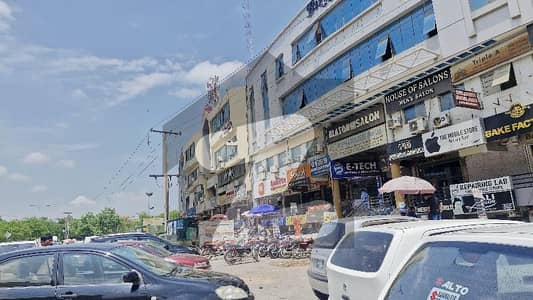 ایف ۔ 11 مرکز ایف ۔ 11,اسلام آباد میں 1 مرلہ دکان 6.5 کروڑ میں برائے فروخت۔