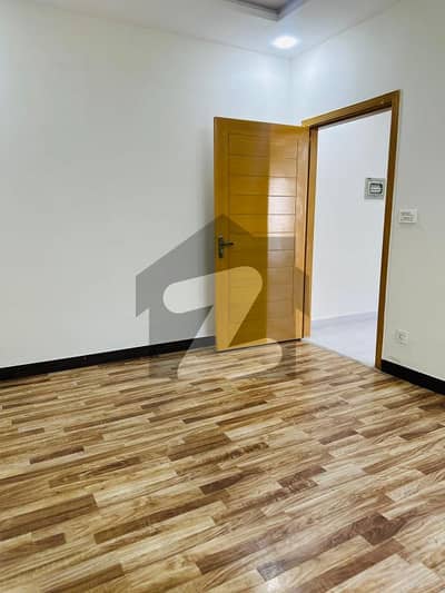 1 Bed Appartment For Rent In Bahria Town Phase 8