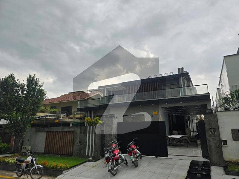 BRAND NEW HOUSE FOR SALE IN F-11/2