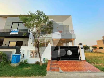 Charming 3-Bedroom 5 Marla House in DHA Modern Comfort with Stylish Finishes