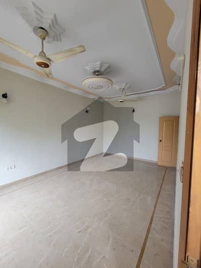 Commercial Space For Rent Gulshan-E-Iqbal, Block 4, Near Disco Bakery Road