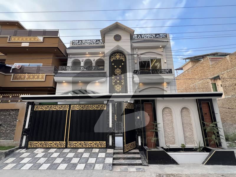 ورسک روڈ پشاور میں 6 کمروں کا 10 مرلہ مکان 4.2 کروڑ میں برائے فروخت۔