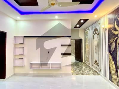 10 Marla Brand New Upper Portion For Rent