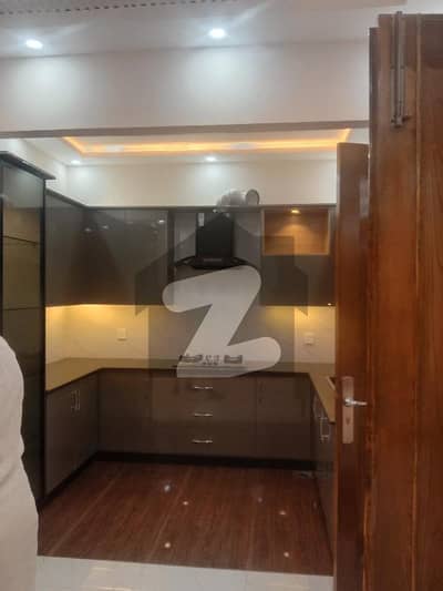 5Marla Portion For Rent Available brand new