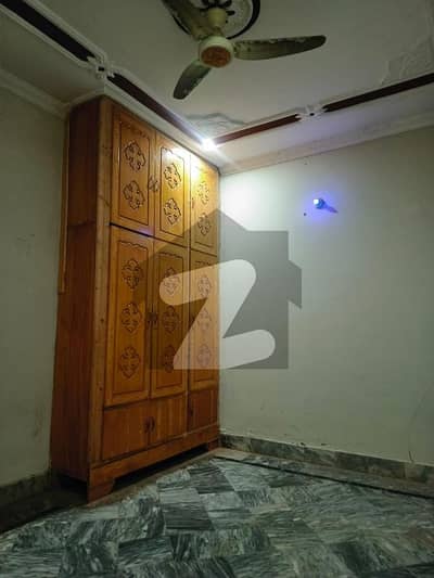 Prime Location Warsak Road 4 Marla House Up For rent
