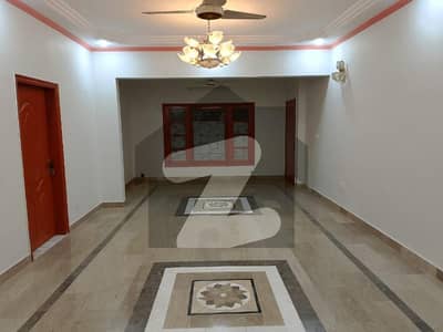 گلشنِ اقبال - بلاک 9 گلشنِ اقبال,گلشنِ اقبال ٹاؤن,کراچی میں 4 کمروں کا 1 کنال بالائی پورشن 1.8 لاکھ میں کرایہ پر دستیاب ہے۔