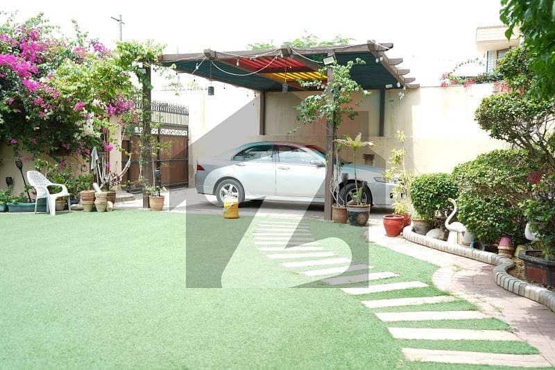 1000 Yards 4 Bedrooms Portion Fully FURNISHED