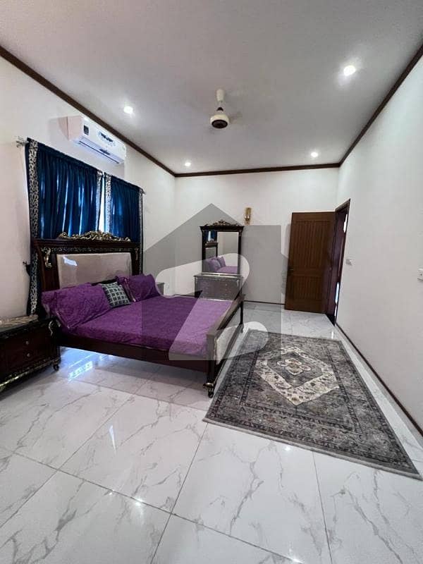 Luxury 500-Yard Bungalow For Rent Luxury 500-Yard Bungalow For Rent
