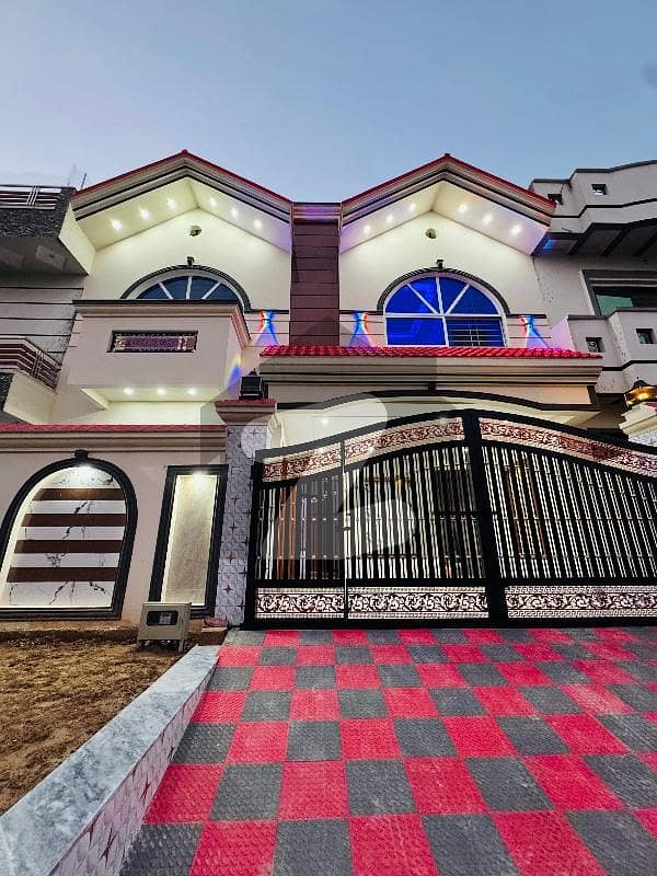 A House Of 7 Marla In Rs. 65000000 A House Of 7 Marla In Rs. 65000000