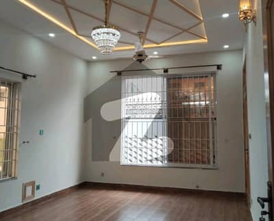 Lower Portion For rent In G-16